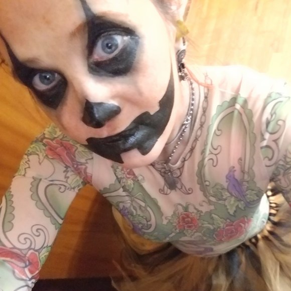 Meet your Posher, Car - Picture 1 of 1